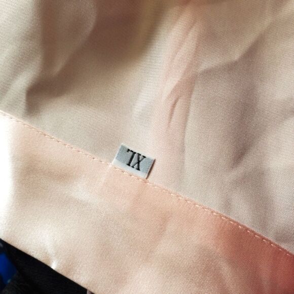 Bridesmaid Silkie Robe - Picture 5 of 6